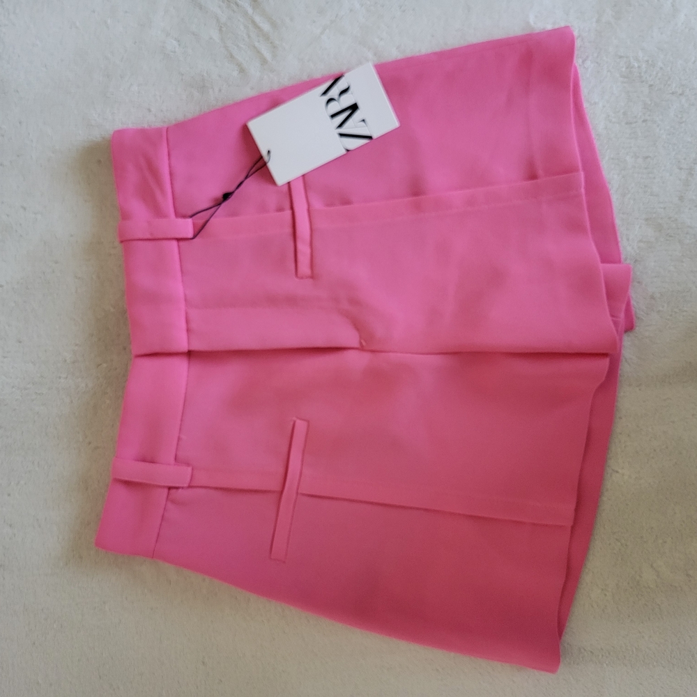 Zara Women's Pink Shorts